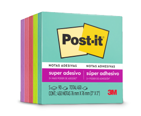 Pacshot de notas con notas azules al frente.